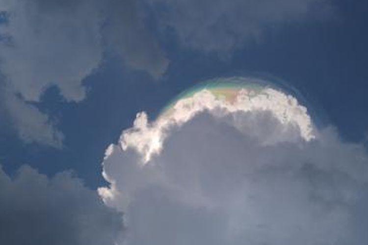 Viral Fenomena Unik di Langit Kalasan, Apa Itu